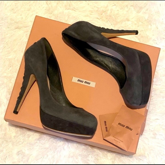 MIU MIU charcoal suede with ruched accent heels - Picture 2 of 5
